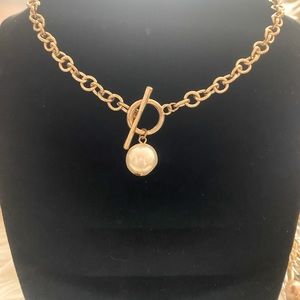 Pearl and chain choker